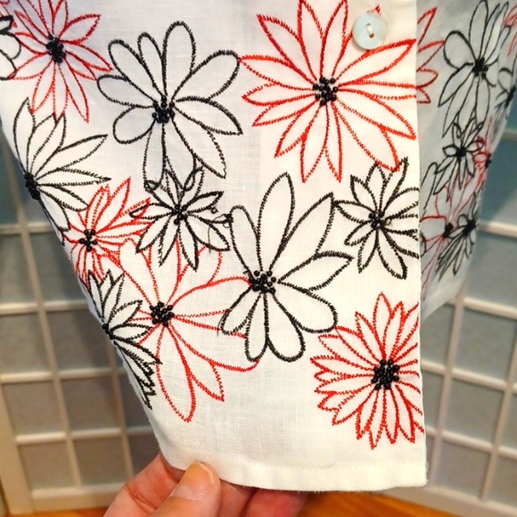 Irish Linen Blouse 1X with embroidery and beading 5392 - Picture 3 of 7